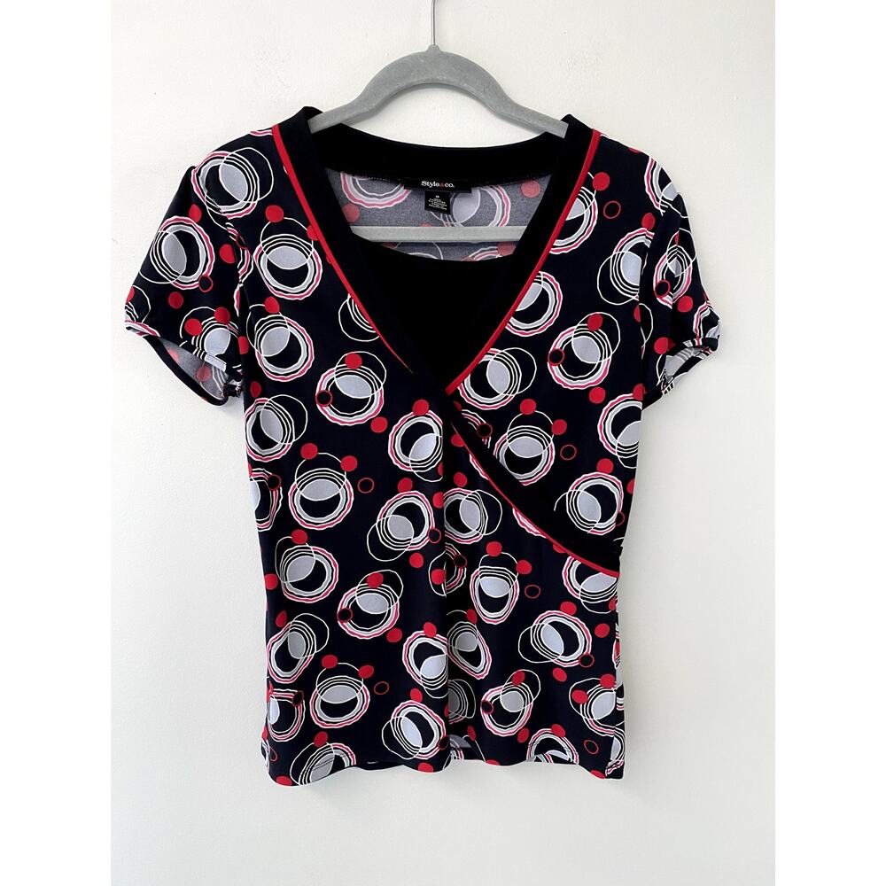 Y2K Inspired Asymmetrical V Neck Bubble Patterned Blouse